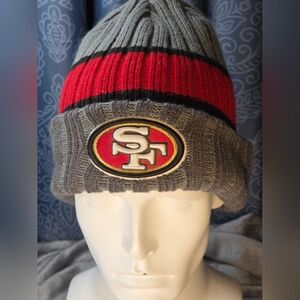New Era San Francisco 49ers NFL Gray/Red Beanie O/S Fits Most Like New!